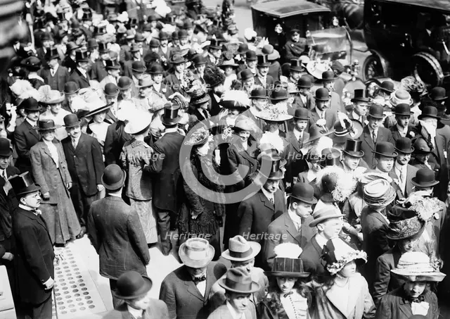 Easter - 5th Ave. 1912. Creator: Bain News Service.