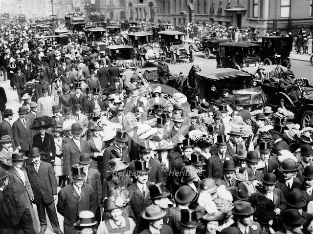 Easter - 5th Ave. 1912. Creator: Bain News Service.