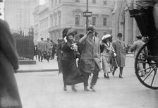 Easter on 5th Ave., N.Y.C., between c1910 and c1915. Creator: Bain News Service
