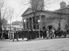Easter Crowds; St. John's, 1911. Creator: Harris & Ewing