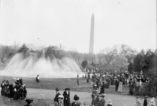 Easter Egg Rolling, White House, 1913. Creator: Harris & Ewing
