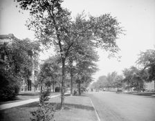Eastern (i.e. East Grand) Boulevard, Detroit, Mich., between 1900 and 1920. Creator: Unknown