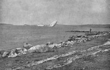 Echoue sur la cote Norvegienne; L epave du zeppelin L-20, flottant au gre des vents, au milieu du Creator: Unknown