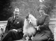 Edward Beale McLean with Mrs. McLean, 1912. Creator: Harris & Ewing
