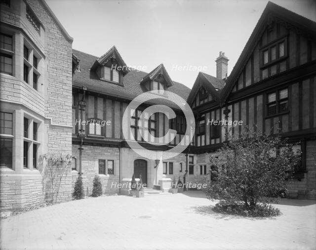 Edward C. Walker residence, court yard, Walkerville, Ont., between 1906 and 1915. Creator: Unknown.