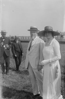 Edward Luckenback & wife, between c1915 and c1920. Creator: Bain News Service
