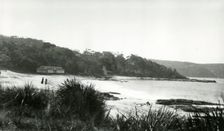 Edwards Beach, Balmoral, c1910. Creator: Unknown