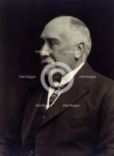 Edgar March Crookshank. Creator: Elliott & Fry.