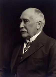 Edgar March Crookshank. Creator: Elliott & Fry
