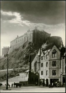 Edinburgh Castle, Edinburgh, Scotland, 1920-1935. Creator: J Dixon Scott