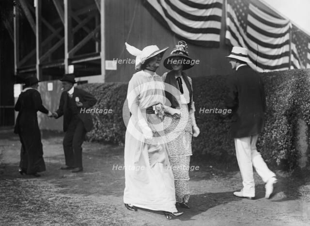 Edith Kane and Mrs. J. Doug. Robinson, 1913. Creator: Bain News Service.