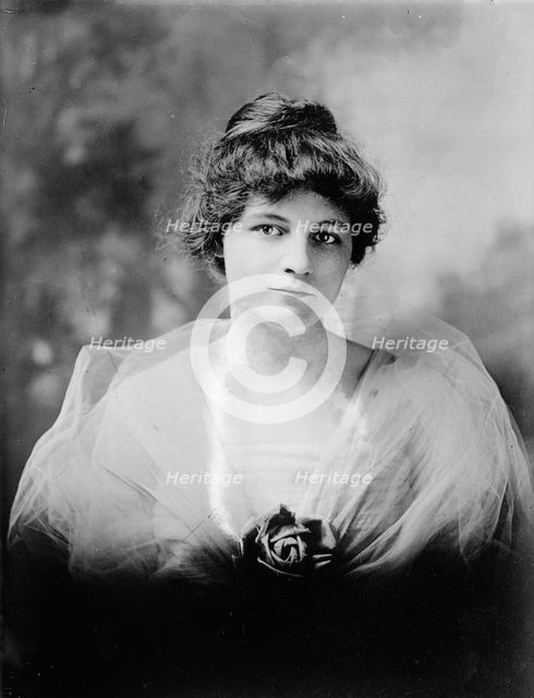 Edna Dixon, 1917. Creator: Unknown.