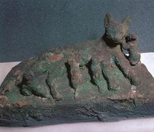 Egyptian bronze of a cat and kittens