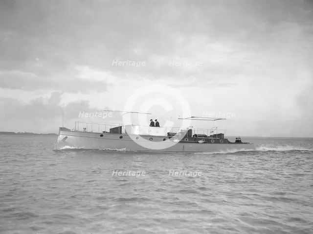 Egyptian motor launch under way, 1911. Creator: Kirk & Sons of Cowes.