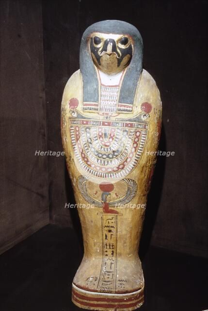 Egyptian Mummy of a Hawk representing Horus, c1st century BC-1st century.  Artist: Unknown.