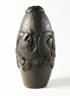 Egg-shaped box. Designed by Alexei Zinovyev, End 1890s. Creator: Workshop of Princess Maria Tenisheva in Talashkino