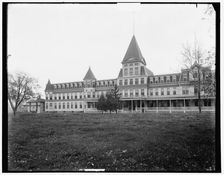 Egnew-Avery Hotel, Mount Clemens, Mich., between 1880 and 1899. Creator: Unknown
