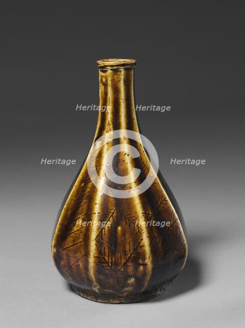 Eight-faceted Bottle, 1800s-1900s. Creator: Unknown.