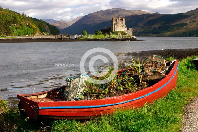 Eilean Donan Castle, Highland, Scotland.  Creator: Peter Thompson.