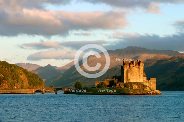 Eilean Donan Castle, Highland, Scotland.  Creator: Peter Thompson.