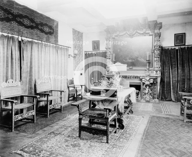 "El Fureidis," James Waldron Gillespie house, Parra Grande Lane, Montecito, California, 1917. Creator: Frances Benjamin Johnston.