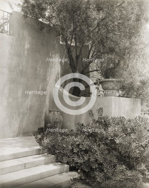 "El Fureidis," James Waldron Gillespie house, Parra Grande Lane, Montecito, California, 1917. Creator: Frances Benjamin Johnston.