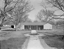 El Monte federal subsistence homesteads, California, 1936. Creator: Dorothea Lange