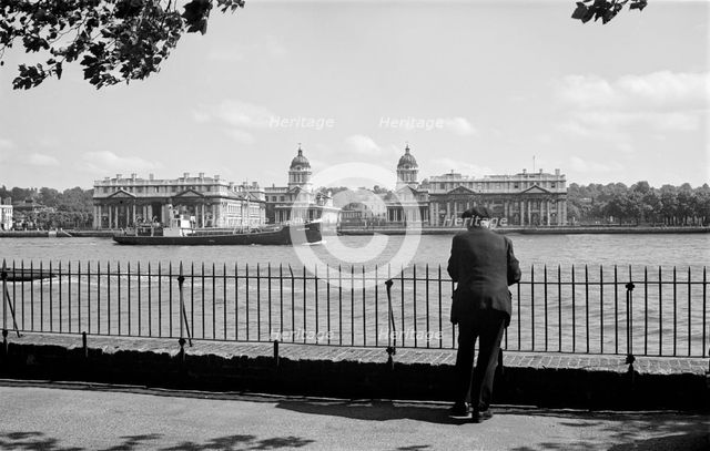 Elderly man by the River Thames, London, c1945-c1965. Artist: SW Rawlings
