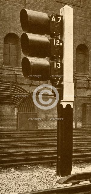 'Electric Lamp Signals, with Shades for Day Use, at Baker Street Station, Metropolitan Railway', 193 Creator: Unknown.
