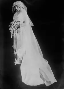Eleanor Wilson -- (Mrs. W.G. McAdoo) [in wedding dress], 1914. Creator: Bain News Service