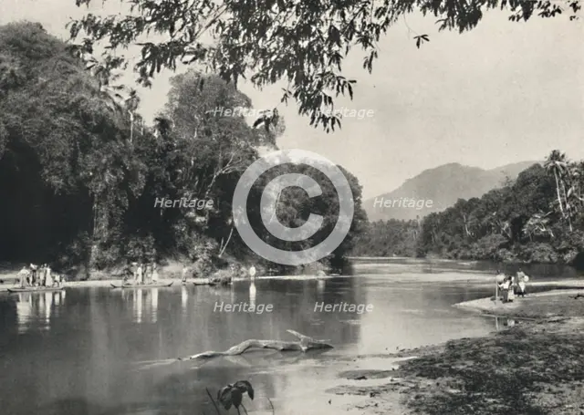 'Elefantenbadeplatz an der Mahavaliganga bei Kandy', 1926. Artist: Unknown.