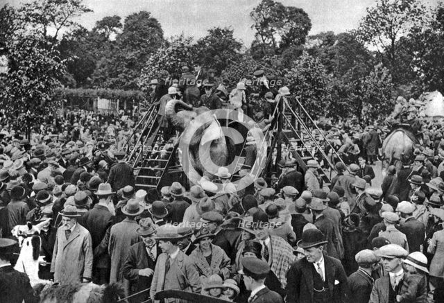 Elephant rides at London Zoo, 1926-1927. Artist: McLeish