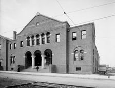 Elevated railway terminal, Philadelphia, Pa., between 1900 and 1910. Creator: Unknown
