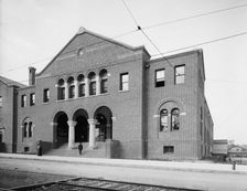 Elevated railway terminal, Philadelphia, Pa., between 1900 and 1910. Creator: Unknown