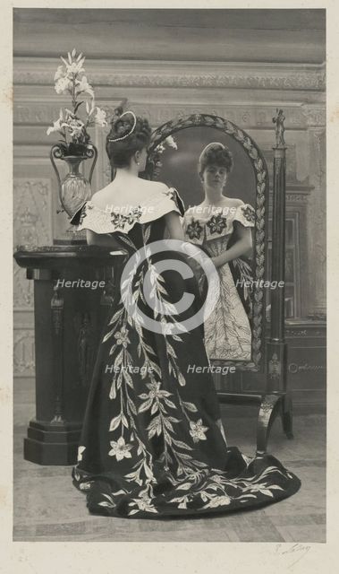 Élisabeth, Countess Greffulhe (1860-1952), née de Riquet de Caraman-Chimay.