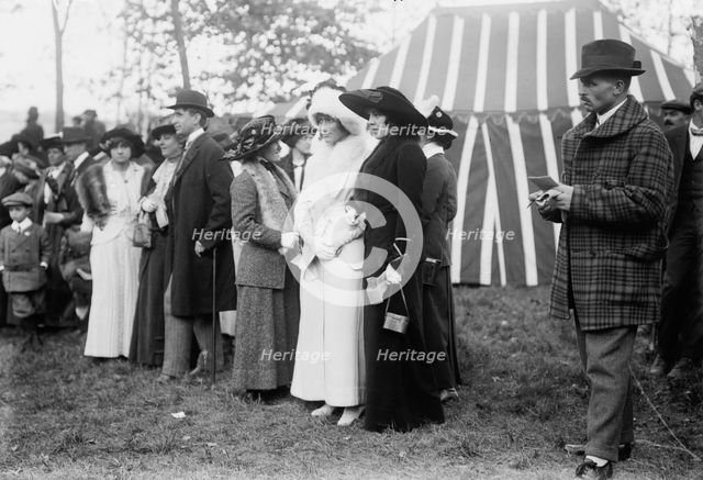 Elise W. Ladew and Mrs. W.R. Grace, between c1910 and c1915. Creator: Bain News Service.