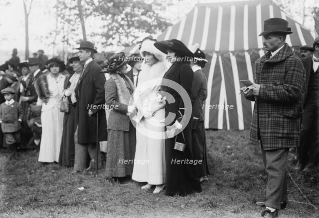 Elise W. Ladew and Mrs. W.R. Grace, between c1910 and c1915. Creator: Bain News Service.