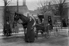 Eliz. Freeman enroute to Wash'n, 1913. Creator: Bain News Service