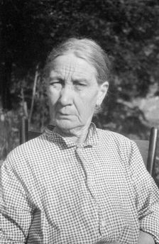 Eliza Pace, Hyden, Leslie County, Kentucky, USA, 1916-1918. Artist: Cecil Sharp