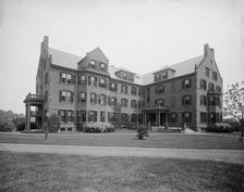Elizabeth Mead Hall, Mount Holyoke College, South Hadley, Mass., between 1900 and 1910. Creator: William H. Jackson