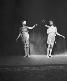 Elizabeth Duncan dancers and children, 1916 Creator: Arnold Genthe