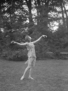 Elizabeth Duncan dancers and children, 1920 Creator: Arnold Genthe