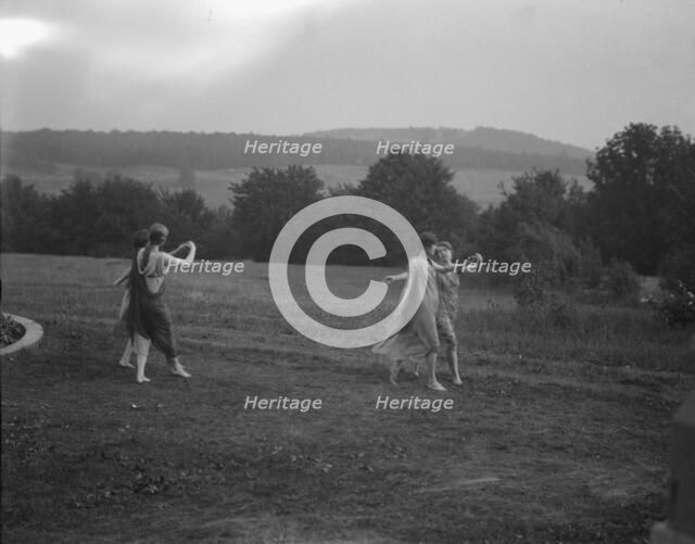 Elizabeth Duncan dancers and children, between 1916 and 1941. Creator: Arnold Genthe.