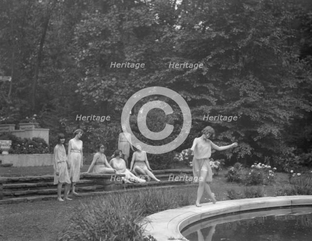 Elizabeth Duncan dancers and children, between 1916 and 1941. Creator: Arnold Genthe.