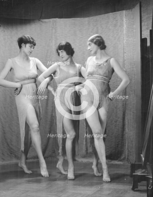 Elizabeth Duncan dancers and children, between 1916 and 1941. Creator: Arnold Genthe.
