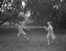 Elizabeth Duncan dancers and children, between 1916 and 1941. Creator: Arnold Genthe