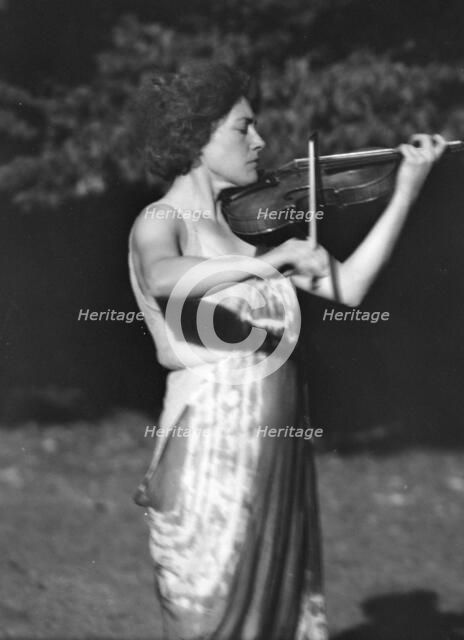Elizabeth Duncan dancers, between 1916 and 1941. Creator: Arnold Genthe.