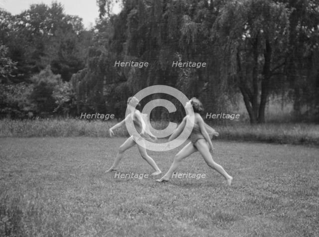 Elizabeth Duncan dancers, between 1916 and 1941. Creator: Arnold Genthe.