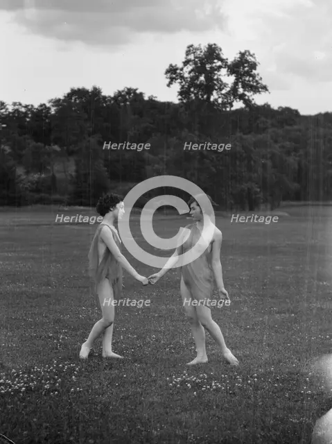Elizabeth Duncan dancers, between 1916 and 1941. Creator: Arnold Genthe.