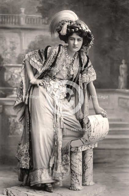 Elizabeth Firth, actress, 1908.Artist: Foulsham and Banfield